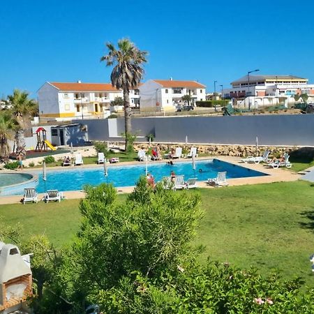 Enjoy Pool, Beach And More At This Nice Apartment Only 3 Minutes From Mareta'S Beach Сагрес Екстериор снимка