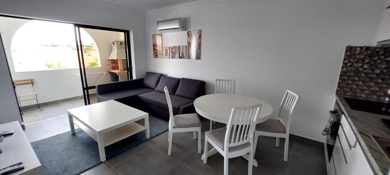 Enjoy Pool, Beach And More At This Nice Apartment Only 3 Minutes From Mareta'S Beach Сагрес Екстериор снимка